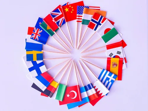 Vista 7 de stidsds Banderas de palillos de dientes de 100 países, mini decoración nacional para cupcakes de países pequeños, decoración para fiestas