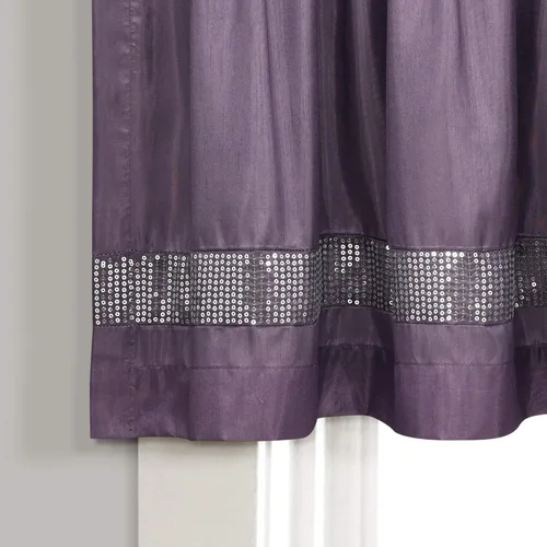 Vista 2 de Lush Decor Night Sky Cenefa con lentejuelas, 18 pulgadas de largo x 84 pulgadas de ancho, morado y plateado