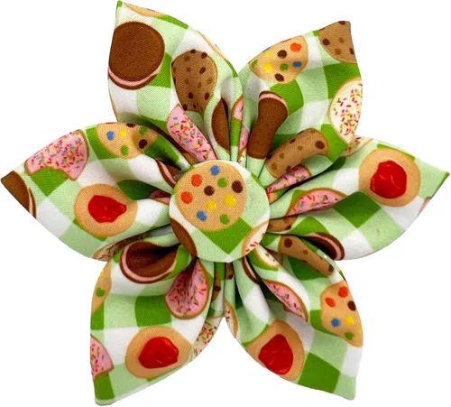 Vista 12 de Huxley & Kent Molinete para mascotas I'm Prickly Cactus (pequeño) Accesorio de collar de lazo de resorte Accesorio de collar divertido