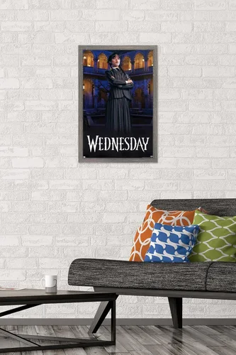 Vista 2 de Trends International Wednesday - Póster de pared de retrato, 14.725 x 22.375 pulgadas, versión enmarcada de madera de granero Versión enmarcada