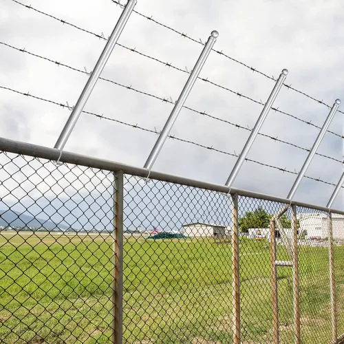 Vista 7 de Paquete de 10 extensiones de brazo de alambre de púas para valla de eslabones de cadena, brazo extendido de alambre de púas de 25 pulgadas para riel