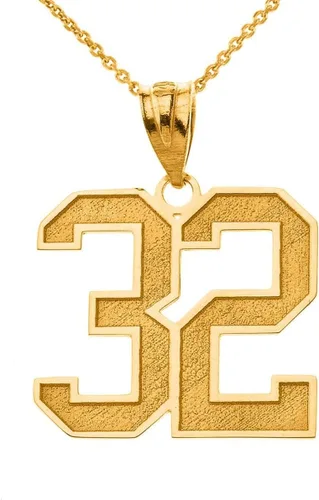 Vista 6 de Colgante de oro amarillo de 10 quilates personalizable con número de la suerte y nombre con grabado personalizado, longitud a elección