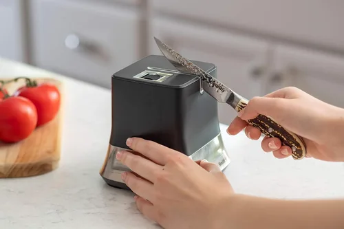 Vista 3 de Smith's 51111 Mesa Diamond - Afilador de cuchillos eléctrico ajustable – Negro – Rueda de afilado abrasivo + guías de cuchillas – Accesorios