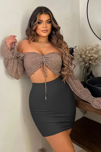 Vista 3 de OQQ Faldas de 2 piezas para mujer, básicas, versátiles, elásticas, acanaladas, casuales, de cintura alta