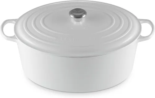 Vista 62 de Le Creuset Horno holandés ovalado Signature de hierro fundido esmaltado, 2.75 cuartos de galón., Blanco