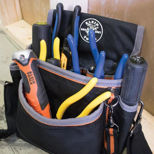 Vista 5 de Klein Tools 31737 Sierra Plegable de Punzón / Sierra de Mano para Paneles de Yeso con Bloqueo a 180 y 125 Grados y Orificio de Sujeción