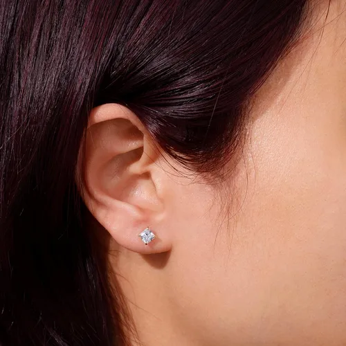 Vista 5 de Tienda Essentials Pendientes de tuerca cuadrados de circonita Swarovski (anteriormente colección Tienda)