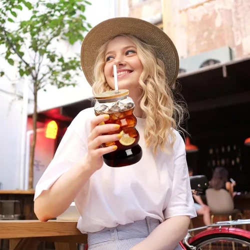Vista 4 de Vaso reutilizable de 20 onzas con tapa y popote, paquete de 6 vasos de plástico transparente sin BPA para tazas de café para viajes, café helado