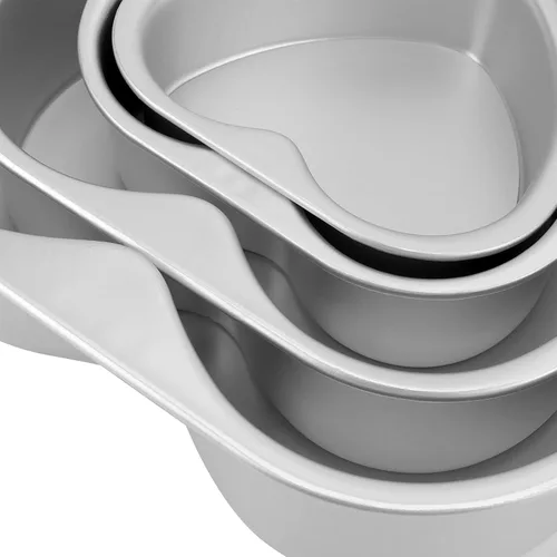 Vista 7 de MOUYAT Juego de 4 moldes de aluminio en forma de corazón, 5, 6, 8, 10 pulgadas, molde para hornear pasteles con parte inferior extraíble