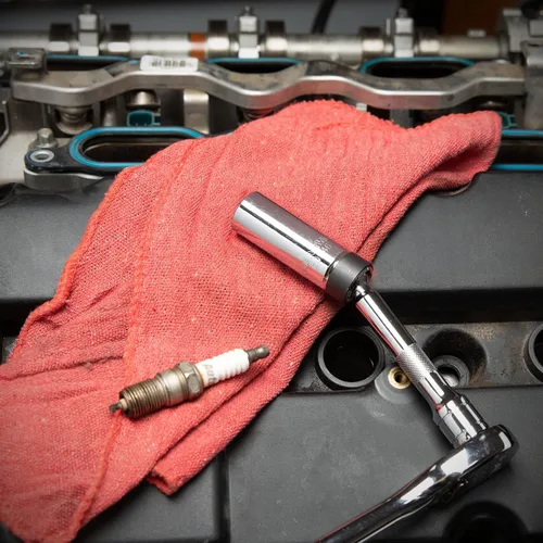 Vista 5 de Bujía de enchufe de giro GearWrench 80546 de 6''x 5/8