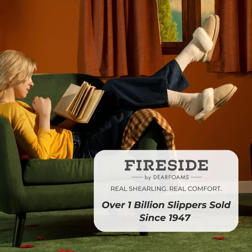 Vista 2 de Fireside by Dearfoams Women's Fireside Sydney Shearling Fur IndoorOutdoor Scuff Slipper With Wide Widths