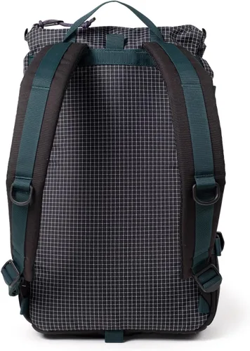 Vista 2 de Topo Designs Rover Pack - Mochila para EDC, excursiones de un día Negro/cuadrícula