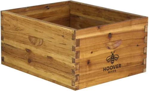 Vista 3 de Hoover Hives Caja de cría profunda Langstroth de 10 marcos sumergida en cera de abeja 100% incluye marcos de madera y bases enceradas (sin montar)