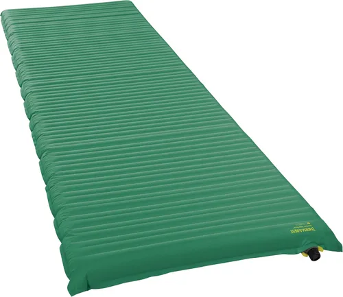 Therm-a-Rest NeoAir Venture - Colchoneta para dormir para camping y mochilero, color pino, regular, 20 x 72 pulgadas
