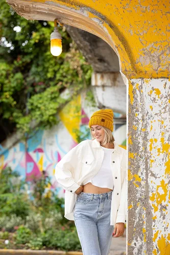 Vista 4 de Funky Junque Gorro holgado de punto trenzado de gran tamaño, grueso, suave, de gran