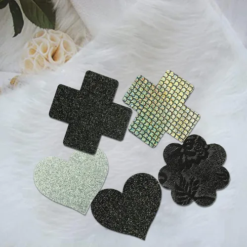 Vista 5 de FJYQOP Cubiertas para pezones, calcomanías para pezones con diseño múltiple, pétalos de pecho adhesivos desechables, cubiertas para pezones