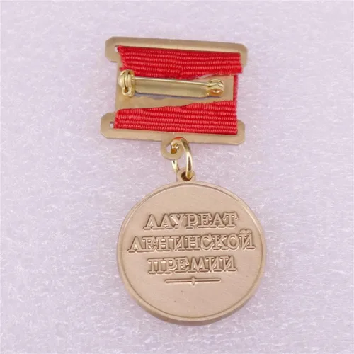 Vista 4 de Broche soviético memorable esmaltado para solapa, collar de Lenin, insignia alentadora, adorno para abrigo, jeans, bolsa, decoración, insignia