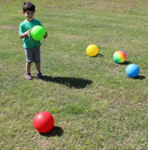 Vista 2 de Toys+ Paquete de 24 bolas de juego de 8.5 pulgadas (rojo, azul, verde, amarillo, arco iris, verde/swish)