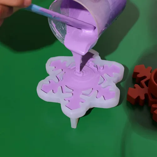 Vista 3 de BOOWAN NICOLE Copo de nieve candelita candelabros moldes de hormigón Candelabro de cemento molde de silicona para decoración casera (SH0963)