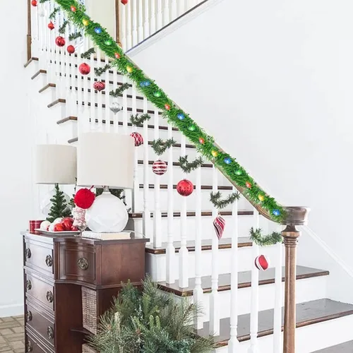 Vista 5 de Nerosun Guirnalda de Navidad artificial de 14.8 pies, 50 mini luces LED preiluminadas, funciona con pilas, guirnalda de Navidad para el hogar