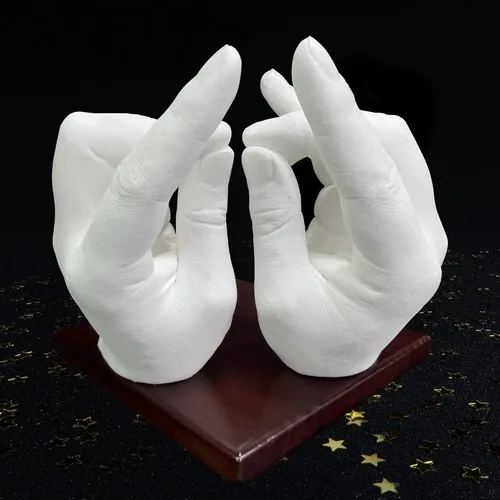 Vista 7 de Kit de fundición de mano para parejas Kit de molde de mano de recuerdo para parejas para actividades navideñas, con base y soporte de tarjetas