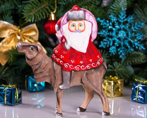 Vista 2 de Figura de Papá Noel tallada a mano de madera - Decoración pintada de Feliz Navidad y Año Nuevo - Talla de madera maciza - Hecho en Ucrania
