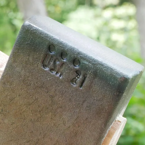 Vista 4 de Council Tool Hudson Bay hacha de camping - hacha de mano de 2 libras con mango de nogal curvado de 18" y pico endurecido - SU20HB18C