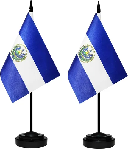 Vista 33 de Juego de banderas de escritorio de Argentina, paquete de 2 banderas argentinas de mesa, mini bandera de escritorio pequeña con poste negro sólido