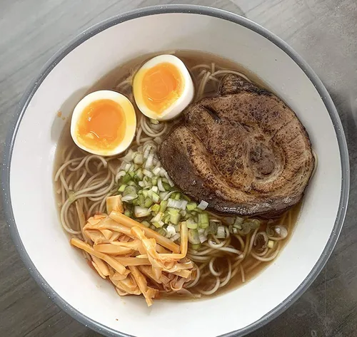 Vista 4 de Itsuki Instant Ramen Fideos, Tokio, sabor Shoyu, paquete de 4, 8 porciones