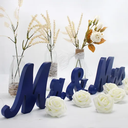 Vista 10 de BLOOBLOOMAX Letrero de madera con texto en inglés "Mr and Mrs", letras rústicas de Mr. & Mrs. para mesa de boda, decoración de señorita señor