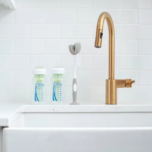 Vista 16 de Dr. Brown's Torre de secado, estante de pie con esponja reutilizable, juego de cepillos de limpieza para biberones, paquete de 3, color gris