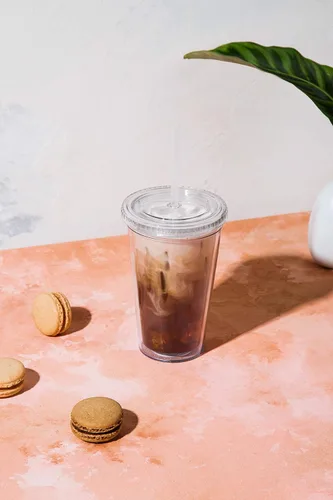Vista 2 de Maars - Vaso transparente clásico con tapa y pajilla, acrílico prémium de 16 onzas, vasos reutilizables de plástico de doble pared con aislamiento