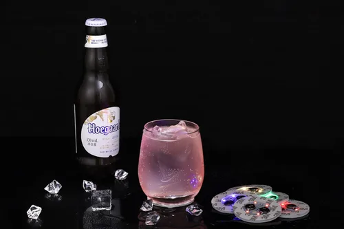 Vista 5 de HANCIRCLE Posavasos LED azul, paquete de 12 posavasos iluminados, luces LED adhesivas, luces de botella de vino, para bebidas, accesorios de bar