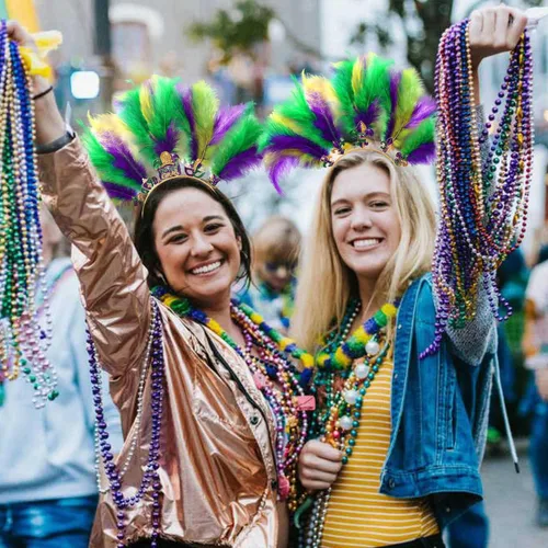 Vista 2 de YAHPERN Diademas de Mardi Gras para mujer, máscara de flor de lis, diadema de plumas de carnaval, accesorios para el cabello, regalos
