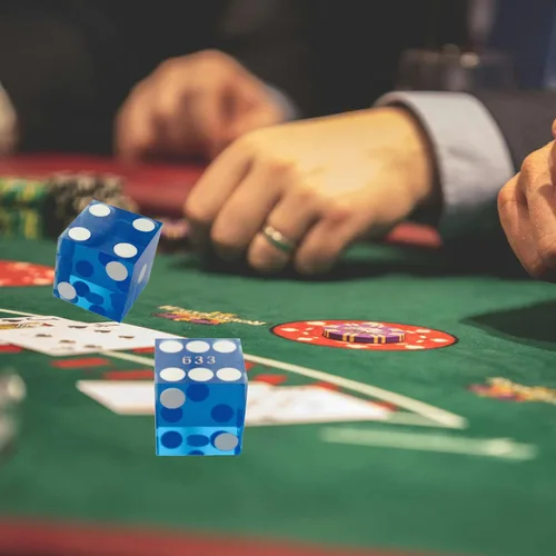 Vista 6 de Yuanhe Juego de 5 dados de casino serializados de precisión AAA de 0.748 in con bordes y esquinas de navaja - Azul..