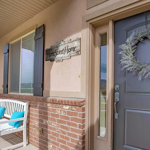 Vista 5 de Jetec Letrero de madera rústica con texto en inglés Home Sweet Home, placa grande para colgar en la pared para dormitorio, sala de estar, pared