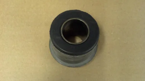 Vista 2 de Volvo Camión 8077380 Buje de goma