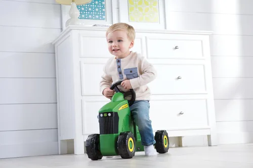 Vista 3 de John Deere Ride On Toys Sit 'N Scoot Tractor de actividades para niños a partir de 18 meses, color verde