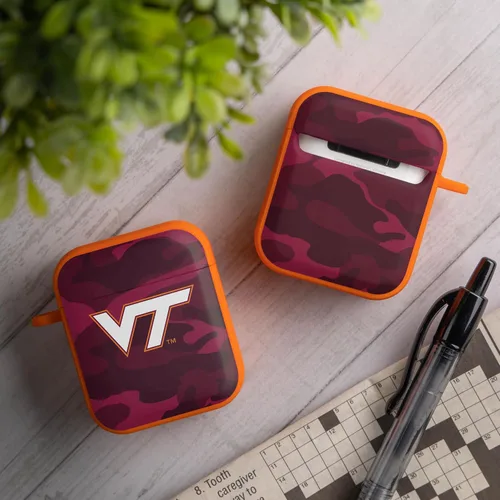 Vista 2 de AFFINITY BANDS Virginia Tech Hokies Camo HDX - Funda compatible con Apple AirPods Generaciones 1 y 2