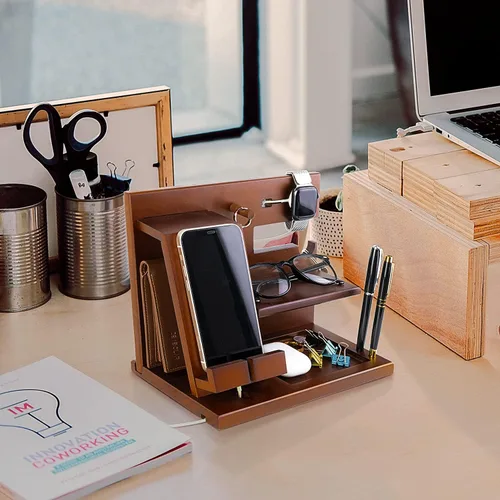 Vista 7 de awofer Estación de acoplamiento de madera personalizada para teléfono, versículo bíblico personalizado, regalos religiosos para hombres, múltiples