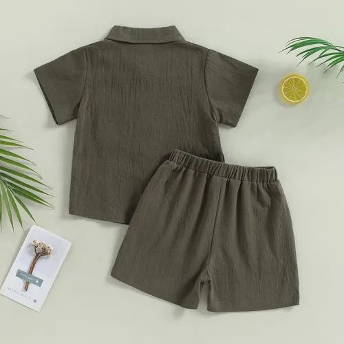 Vista 3 de BULINGNA Conjunto de 2 piezas de camiseta de manga corta con botones y pantalones cortos para bebé, algodón, lino, verano Verde militar