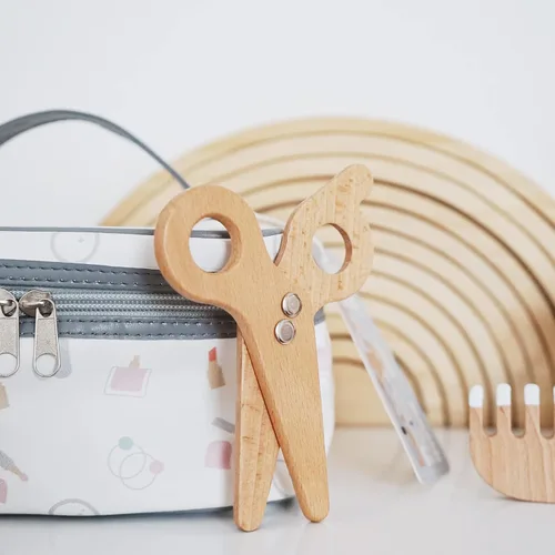 Vista 10 de nunukids Juego de Juguetes de Maquillaje de Madera Fingir Juguetes de Salón de Belleza de Madera para Niños Pequeños Kit de Maquillaje de Madera