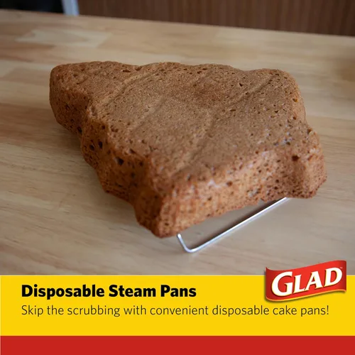 Vista 4 de Glad Holiday Edition Moldes de Aluminio para Hornear con Forma de Árbol de Navidad con Patrón de Copos de Nieve Rojos y Blancos, Moldes Desechables