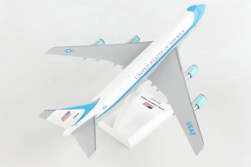 Vista 5 de SkyMarks SKR041 Air Force One Boeing 747-200 VC25 - Modelo de escritorio a escala 1:250 con soporte