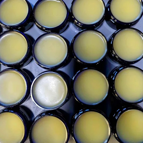 Vista 3 de Bully Balm - Chupete de hocico de pata de perro, ayuda a curar la nariz y las patas secas y agrietadas, fórmula original de curación natural