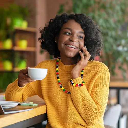Vista 5 de Fabbay Juneteenth - 200 cuentas de madera de color negro, rojo, verde, amarillo, 1865, cuentas de madera para el Día de la Libertad, adornos