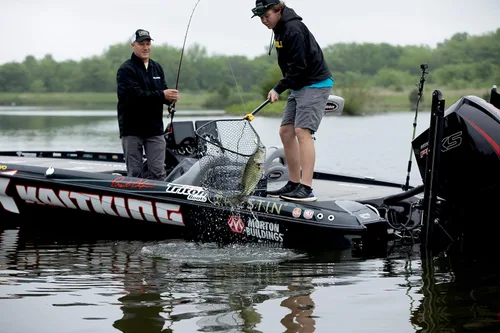 Vista 2 de Frabill Red de vadeo sin enredos Especialmente diseñada para pesca con mosca Disponible en varios tamaños de aro y profundidades netas