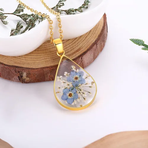Vista 3 de Forget-Me-Not and Queen Anne's Lace Pressed Wildflower Necklace Gold Pressed Flower Necklace Personalized Handmade Necklaces