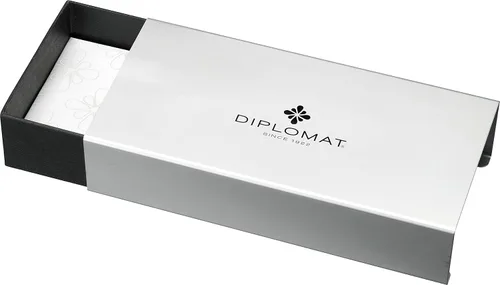 Vista 2 de Diplomat AERO naranja, pluma estilográfica, punta mediana M