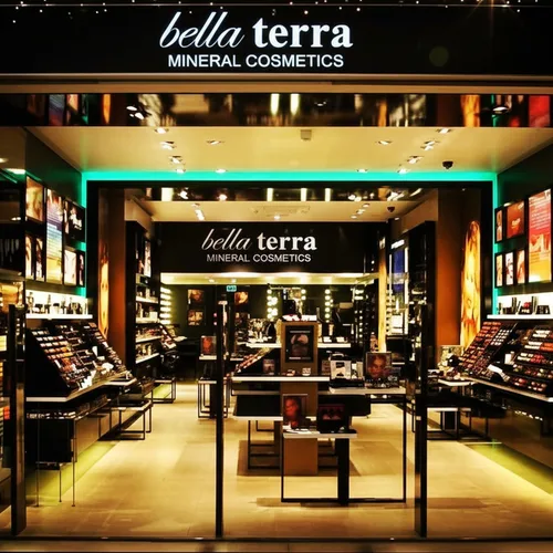 Vista 8 de Bellaterra Cosmetics BB Cream - Base mineral hidratante tintada, todos los tonos 1.69 onzas - Fair 101